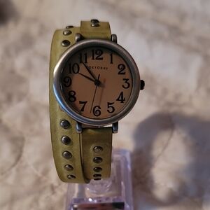 TokyoBay Silvertone Case Green Wrap Band Women's Watch‎ Brown Dial Black Numbers